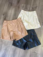 Load image into Gallery viewer, P21386 Faux Leather High Waisted Shorts