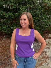 Load image into Gallery viewer, Sleeveless Square Neck with Cutout Flower Applique