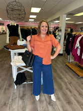 Load image into Gallery viewer, T24766 Solid v-neck short sleeve button down top featuring braided trim