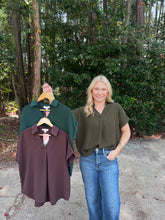 Load image into Gallery viewer, Drop Shoulder Collared Woven Top