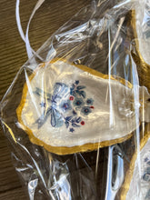 Load image into Gallery viewer, TT's Creations Gift Wrapped Oyster Cross