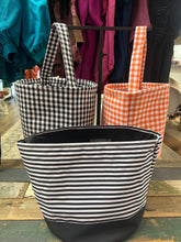 Load image into Gallery viewer, Avery&#39;s Accent Trick or Treat Basket