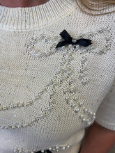 Load image into Gallery viewer, Short Sleeve Pearl Beading Bow Sweater