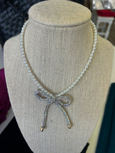 Load image into Gallery viewer, Rhinestone Bow on Pearl Necklace