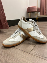 Load image into Gallery viewer, ShuShop- Sydney Gold Sneaker