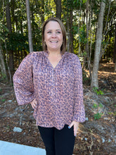 Load image into Gallery viewer, Leopard pleated top with frilled split neck