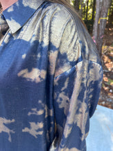 Load image into Gallery viewer, Golden metallic top with collared neck