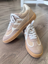 Load image into Gallery viewer, Scottie Sneaker