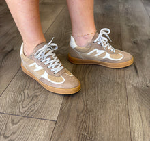 Load image into Gallery viewer, Scottie Sneaker