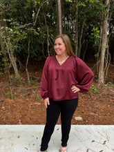 Load image into Gallery viewer, Vneck with placket top