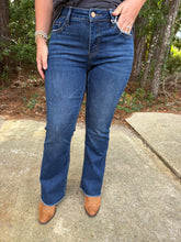 Load image into Gallery viewer, Lovervet Mid Rise Raw Hem Kick Flare