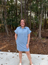 Load image into Gallery viewer, Woven Denim Shift Dressed with Bows