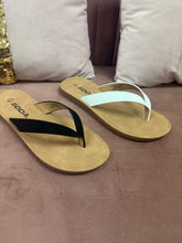 Load image into Gallery viewer, Ella Flip Flop