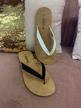 Load image into Gallery viewer, Ella Flip Flop