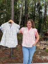 Load image into Gallery viewer, Ruffle Sleeve Blanket Stitch Printed Top