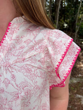 Load image into Gallery viewer, Ruffle Sleeve Blanket Stitch Printed Top
