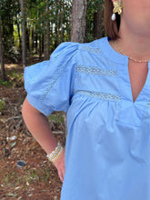 Load image into Gallery viewer, Lace Inset Puff Sleeve Top