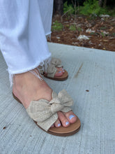 Load image into Gallery viewer, Soda Writer Sandal