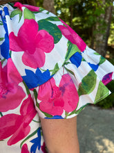 Load image into Gallery viewer, Liran Floral Ruffle top