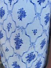 Load image into Gallery viewer, Nia Floral Ruffle Top