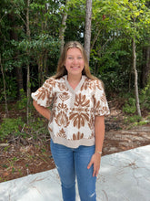 Load image into Gallery viewer, Bubble Sleeve Printed Woven Top