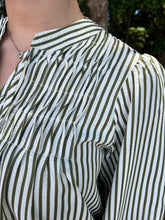 Load image into Gallery viewer, Long Sleeve Front Tie Striped Woven Top