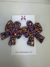 Load image into Gallery viewer, Beaded Bow Game Day Earrings