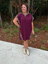 Load image into Gallery viewer, Oversized short sleeve animal print contrast trim