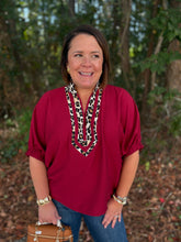 Load image into Gallery viewer, Solid elasticated sleeve band dolman top with leopard detail