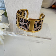 Load image into Gallery viewer, Leopard Cuff Bracelet