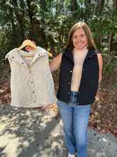 Load image into Gallery viewer, Quilted Button Vest