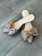 Load image into Gallery viewer, Beach by Matisse Goldie Slide in Taupe