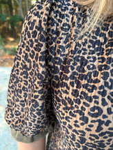 Load image into Gallery viewer, Animal Print Wavy Hem Detailed Velvet Top