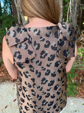 Load image into Gallery viewer, Leopard print sleeveless top featuring layered flap shoulder detail