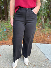 Load image into Gallery viewer, Vervet Black Denim High Rise Crop Wide Leg