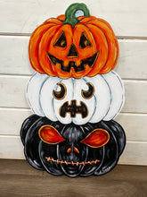 Load image into Gallery viewer, Pop Up Drez Halloween Yard Stake