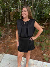 Load image into Gallery viewer, Sleeveless Round Neck Romper