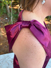 Load image into Gallery viewer, Solid sleeveless mini dress featuring bow detail at shoulders and V-neck. Side pockets.