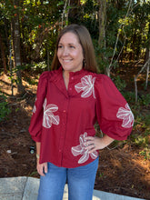Load image into Gallery viewer, Floral embroidery 3/4 puff sleeve top