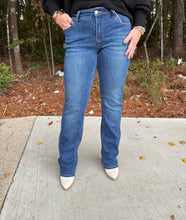 Load image into Gallery viewer, Lovervet- Mid Rise Bootcut