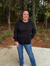 Load image into Gallery viewer, Doorbuster Fleece Hi Low Sweatshirt with Pocket