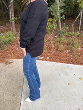 Load image into Gallery viewer, Doorbuster Fleece Hi Low Sweatshirt with Pocket