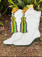 Load image into Gallery viewer, Drez Mardi Gras Yard Stakes
