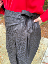 Load image into Gallery viewer, Leopard Print Wrap Midi Skirt