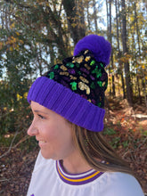 Load image into Gallery viewer, Mardi Gras Leopard Sequin Beanie