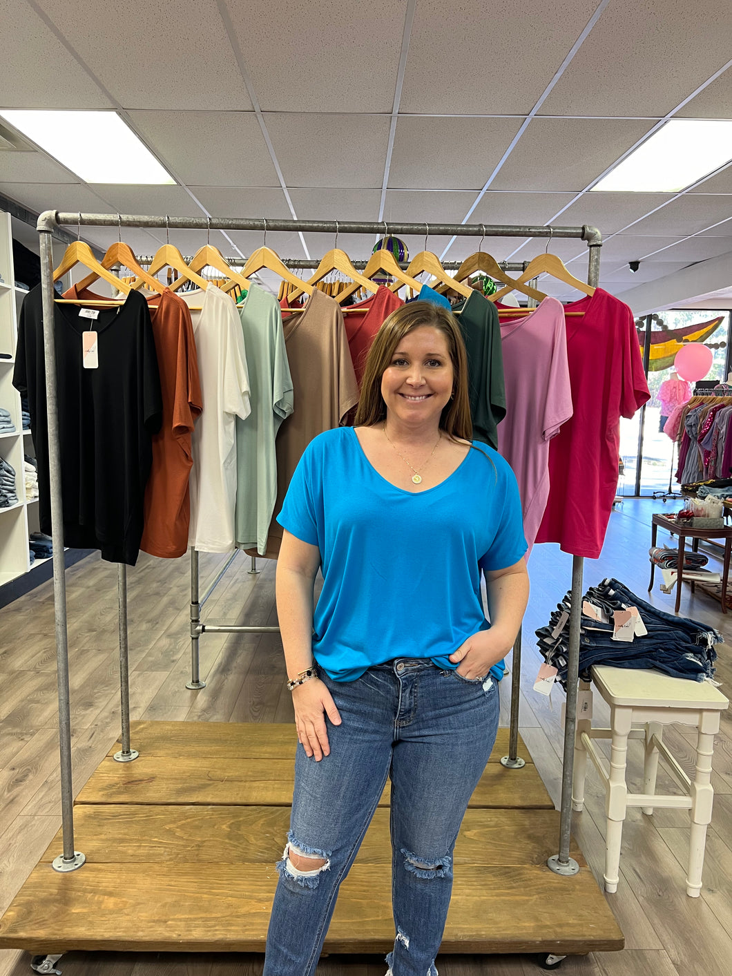 DZ24A863 V NECK DOLMAN SHORT SLEEVE TOP