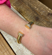 Load image into Gallery viewer, Jennifer Thames Hinged Cuff