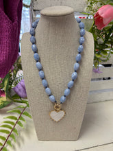 Load image into Gallery viewer, Marbled Beaded Necklace with Mother of Pearl Heart