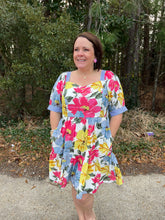 Load image into Gallery viewer, Floral print dress with sweetheart neck B21551