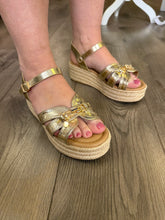 Load image into Gallery viewer, Brea Wedge Sandal